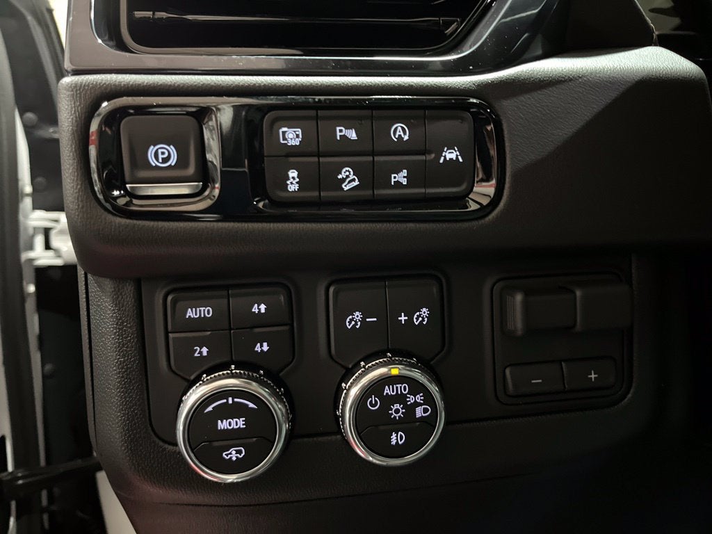 2027 GMC Yukon XL AT4