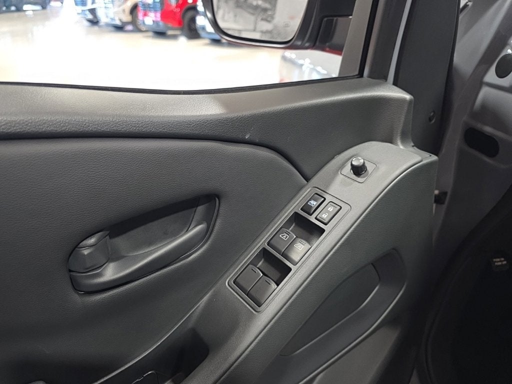 2027 Nissan Frontier SV