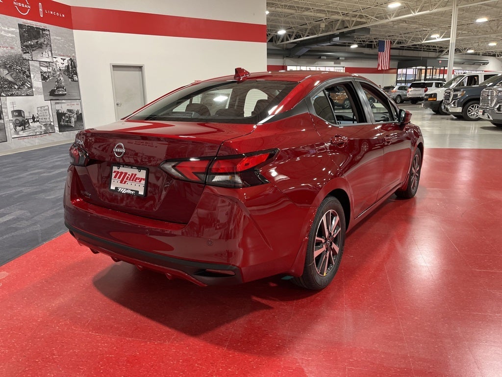 2025 Nissan Versa 1.6 SV