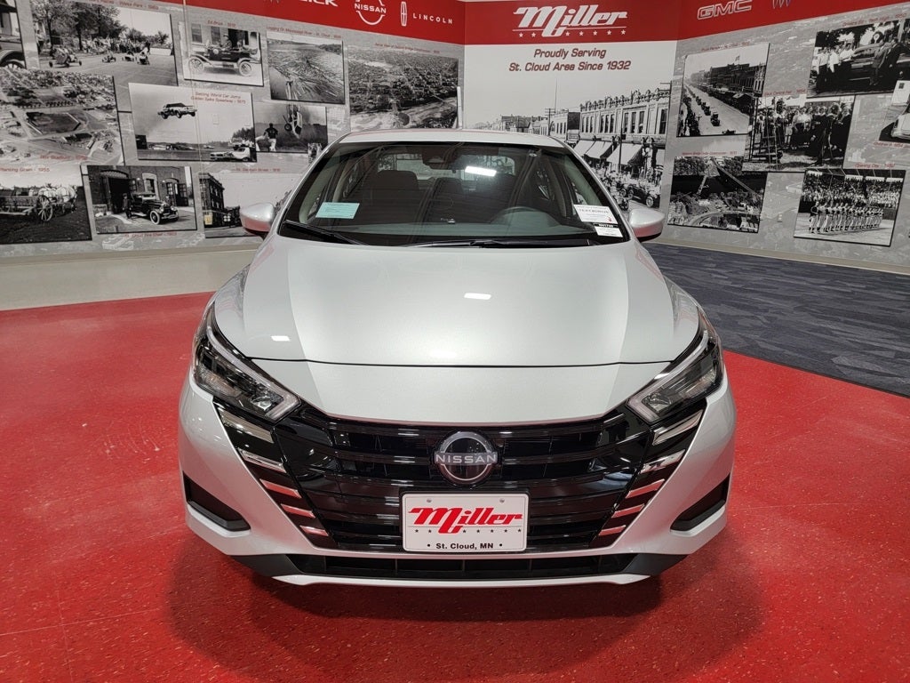 2025 Nissan Versa 1.6 SV