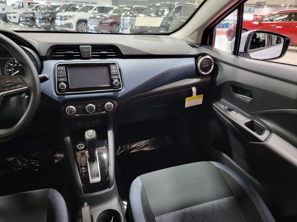 2025 Nissan Versa 1.6 SV