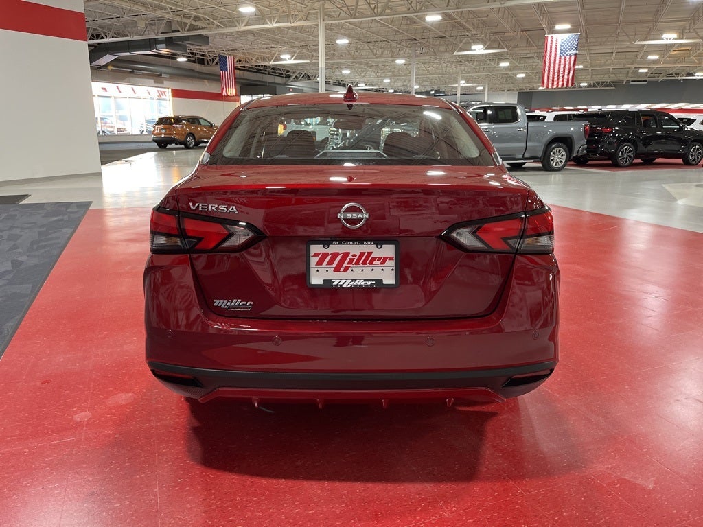 2025 Nissan Versa 1.6 SV