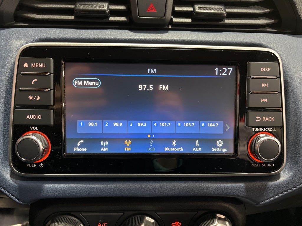 2025 Nissan Versa 1.6 SV