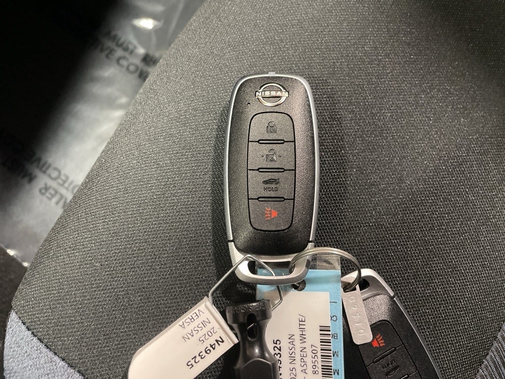 2025 Nissan Versa 1.6 SV