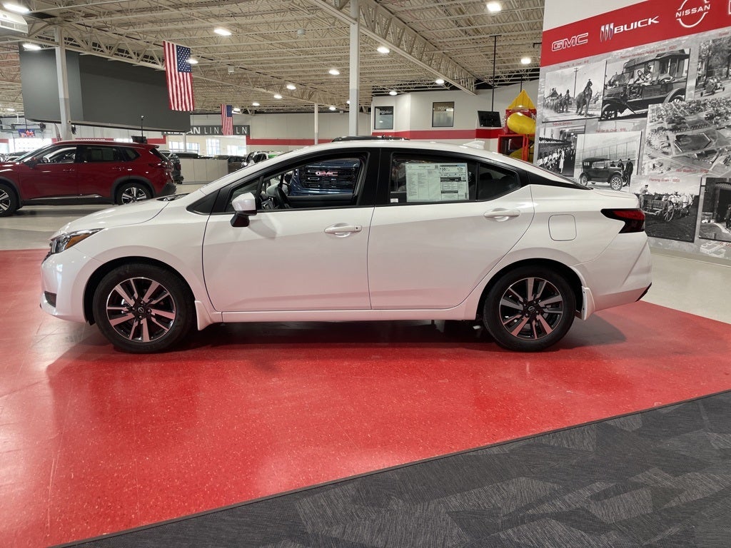 2025 Nissan Versa 1.6 SV