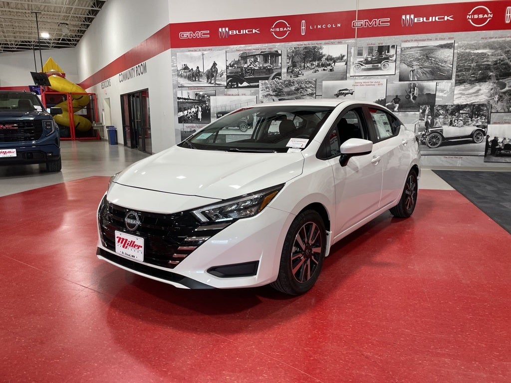 2025 Nissan Versa 1.6 SV