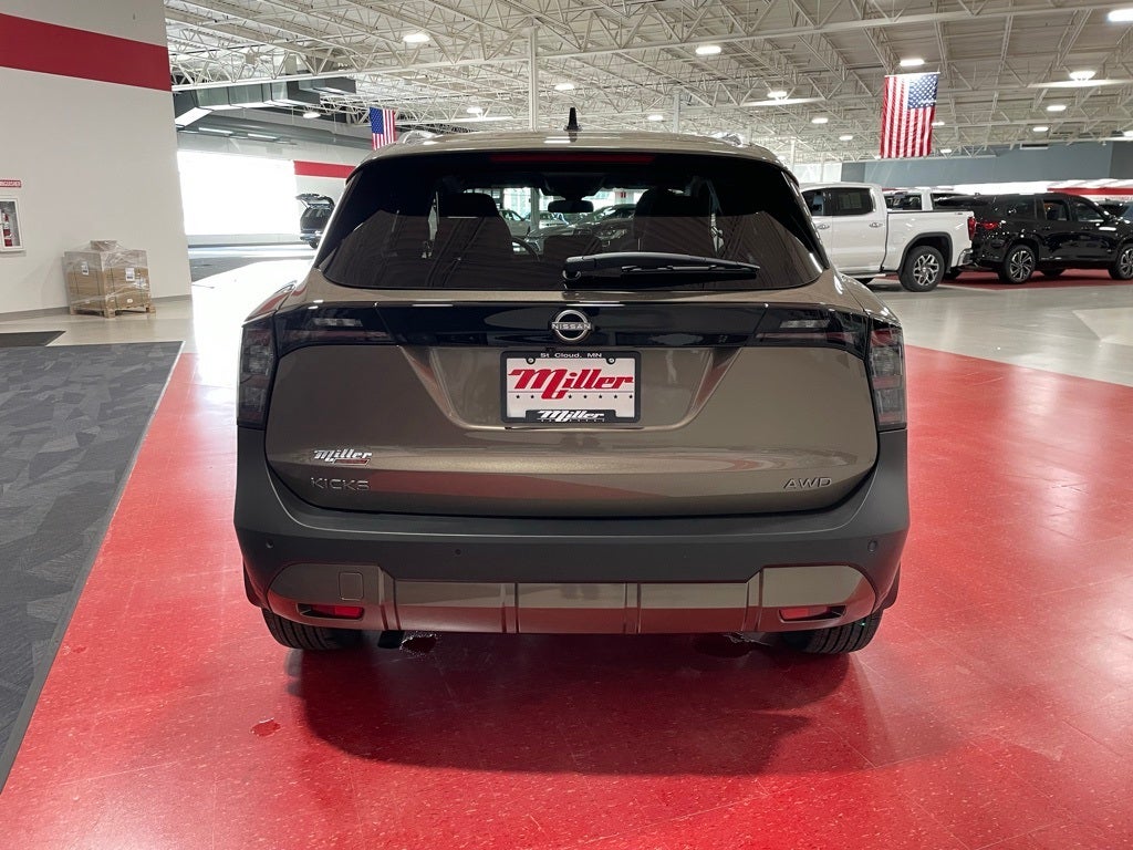 2026 Nissan Kicks SV