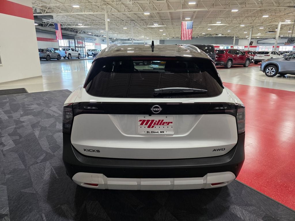 2026 Nissan Kicks SV