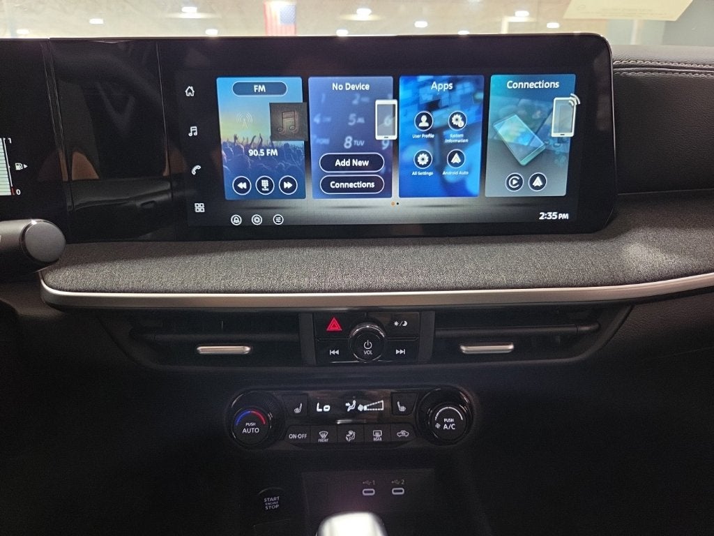 2027 Nissan Kicks SV