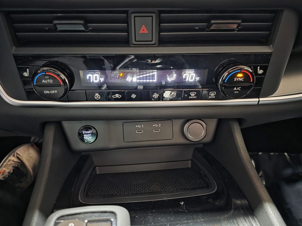 2026 Nissan Rogue Dark Armor