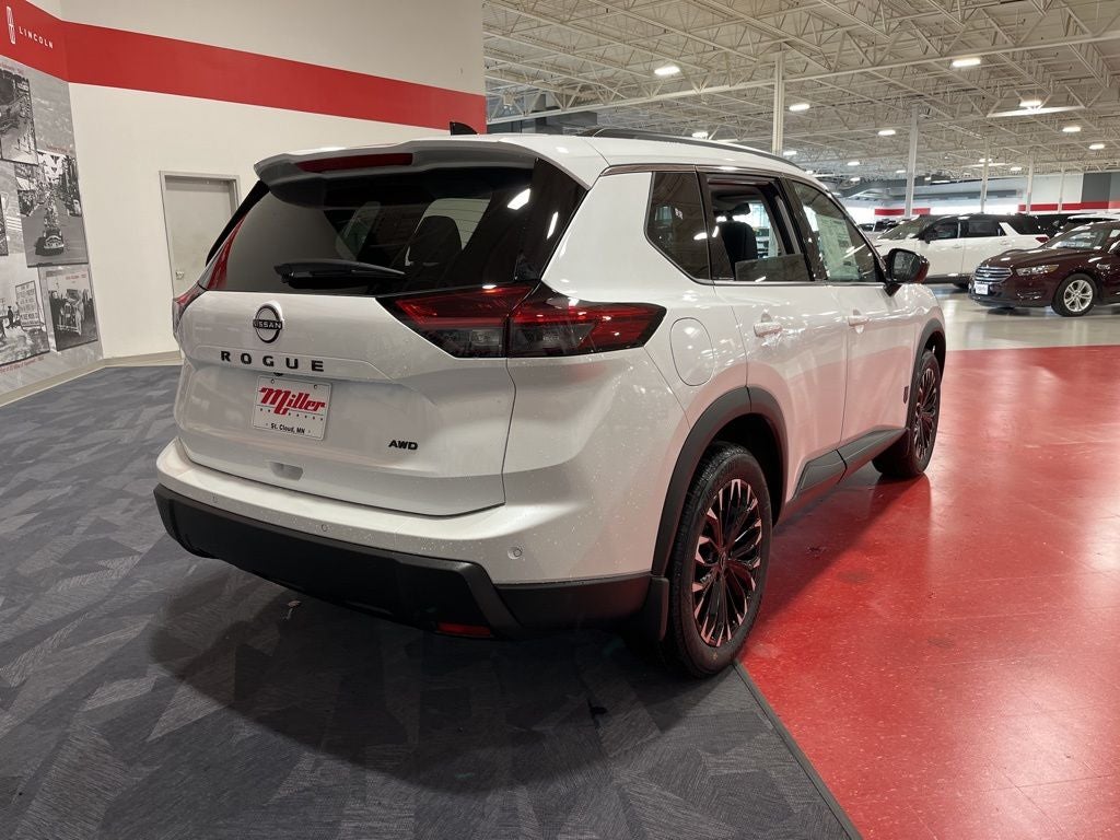 2026 Nissan Rogue Dark Armor