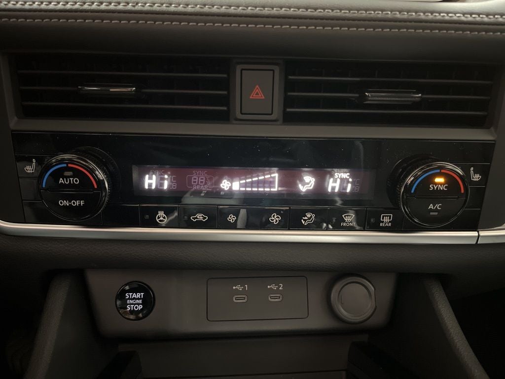 2026 Nissan Rogue Dark Armor