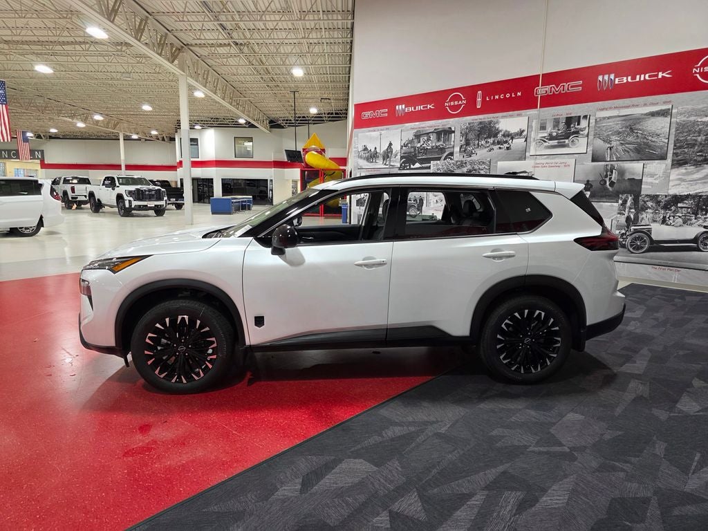 2026 Nissan Rogue Dark Armor