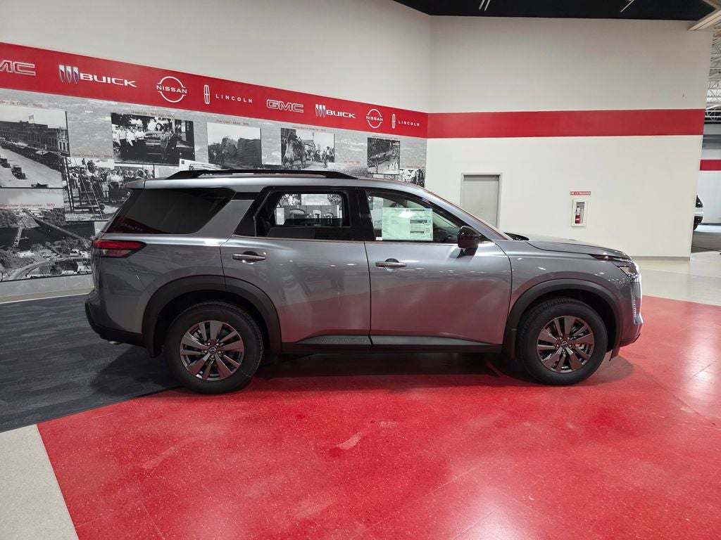 2026 Nissan Pathfinder SV