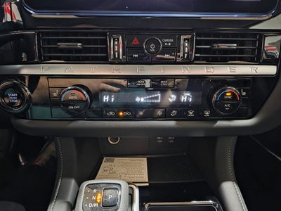 2026 Nissan Pathfinder SV