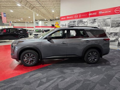 2026 Nissan Pathfinder SV