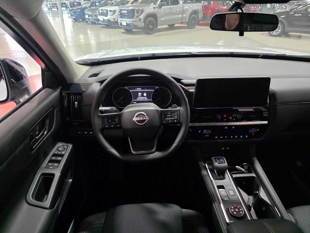 2026 Nissan Pathfinder SV