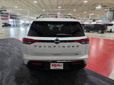 2026 Nissan Pathfinder SV
