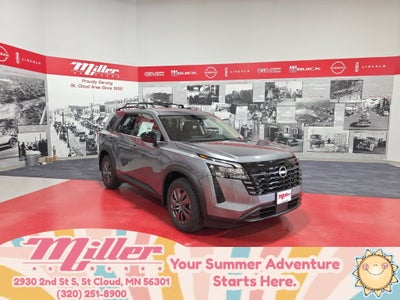 2026 Nissan Pathfinder SV
