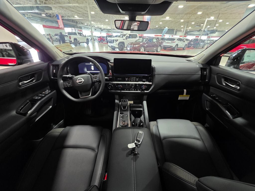 2026 Nissan Pathfinder SL