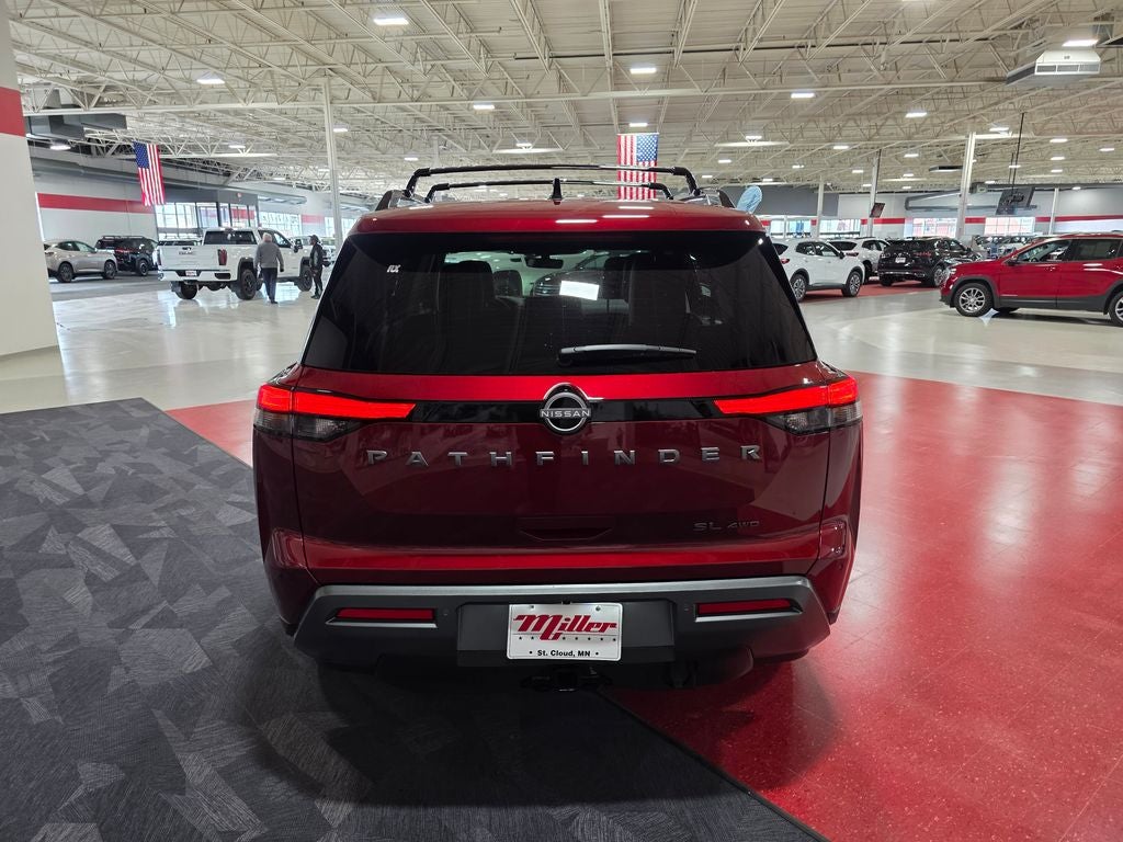 2026 Nissan Pathfinder SL