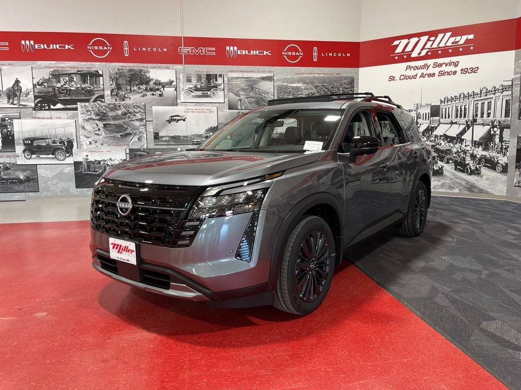 2026 Nissan Pathfinder SL