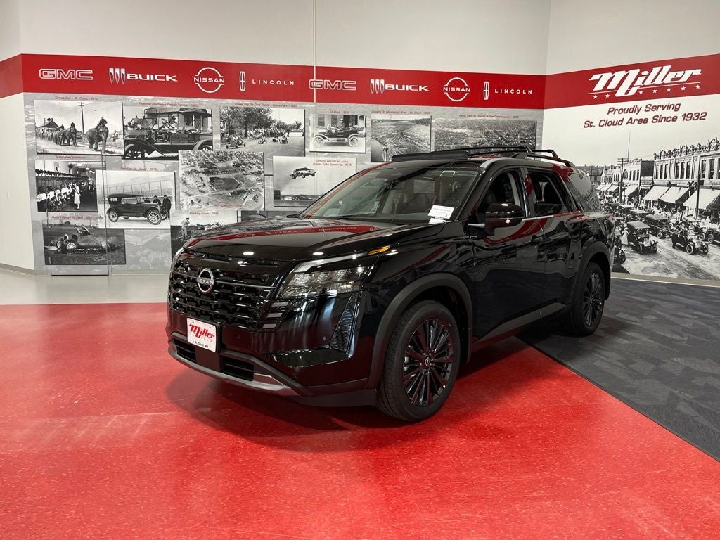 2026 Nissan Pathfinder SL
