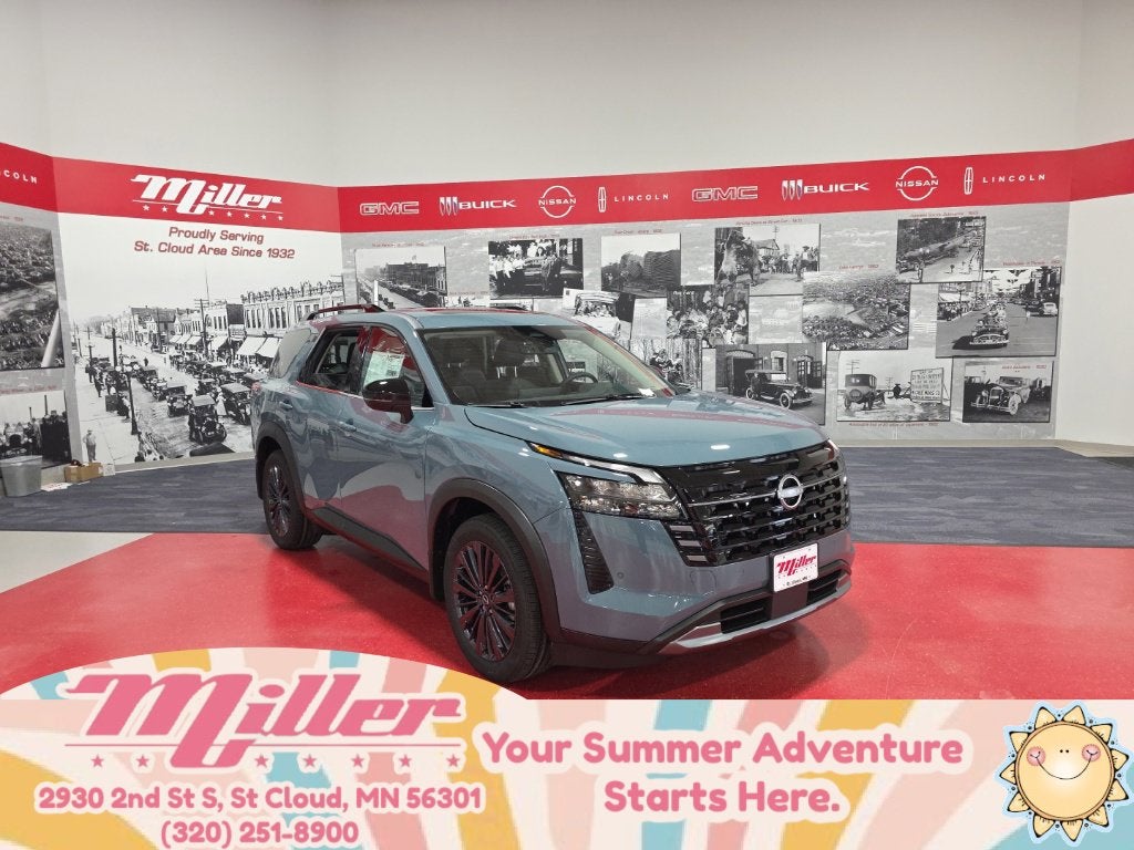 2026 Nissan Pathfinder SL