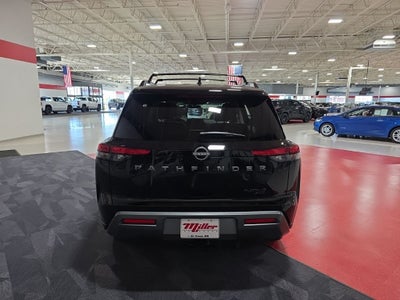 2026 Nissan Pathfinder Platinum
