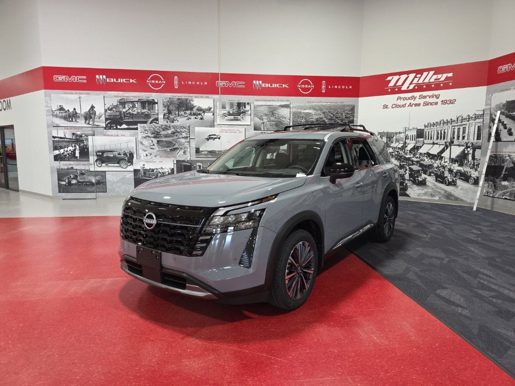 2026 Nissan Pathfinder Platinum