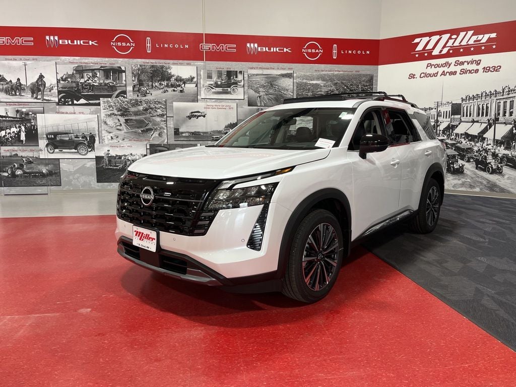 2026 Nissan Pathfinder Platinum