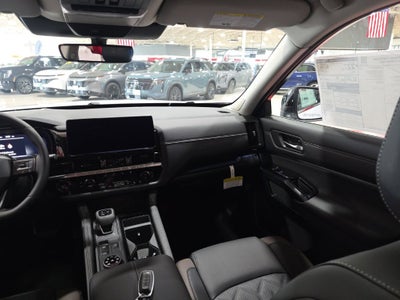 2026 Nissan Pathfinder Platinum