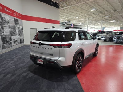 2026 Nissan Pathfinder Platinum