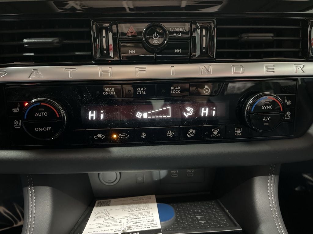 2026 Nissan Pathfinder Platinum