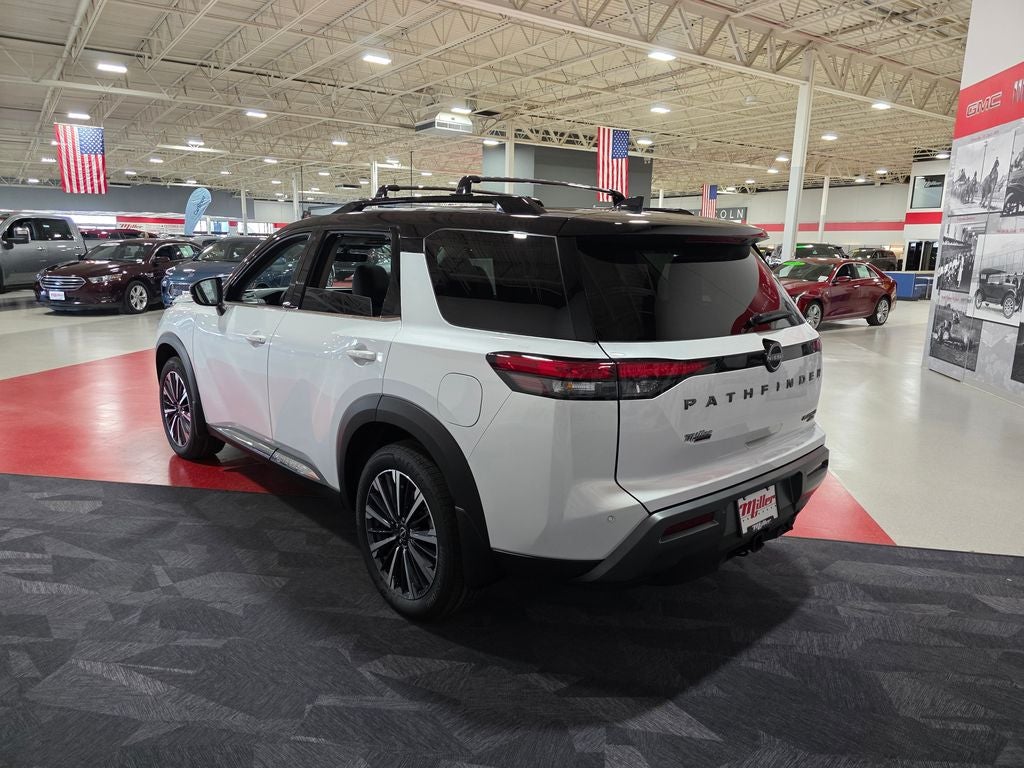 2026 Nissan Pathfinder Platinum