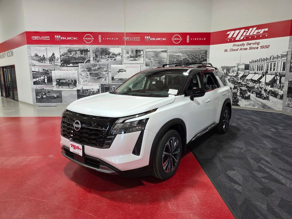 2026 Nissan Pathfinder Platinum