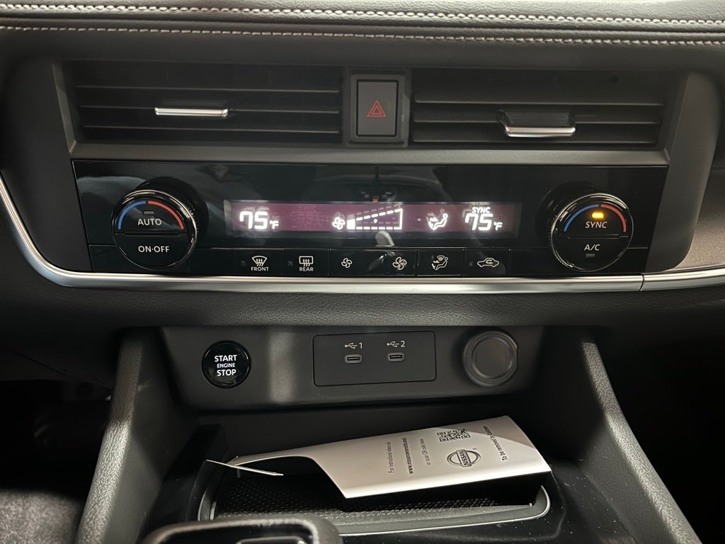 2026 Nissan Rogue SV