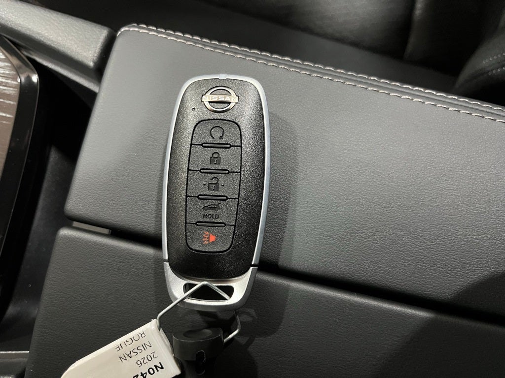 2026 Nissan Rogue SV