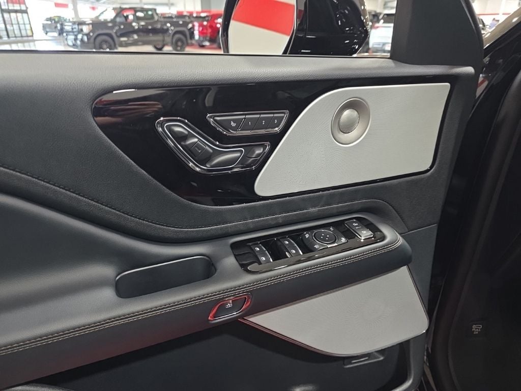 2027 Lincoln Aviator Reserve
