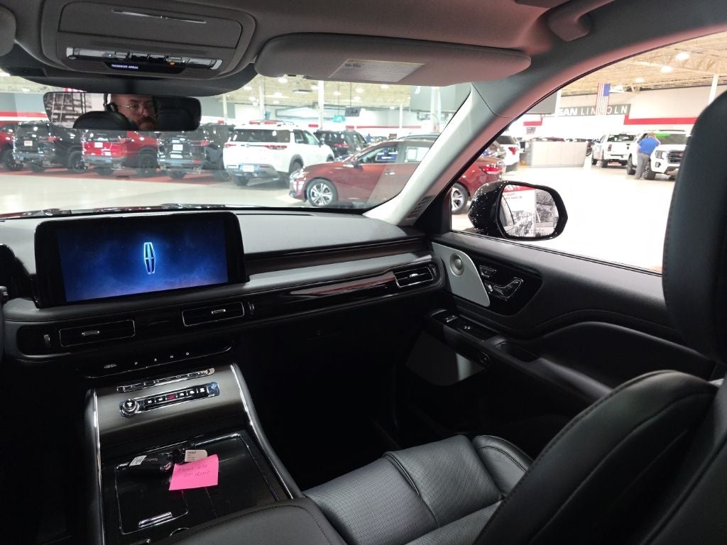 2027 Lincoln Aviator Reserve