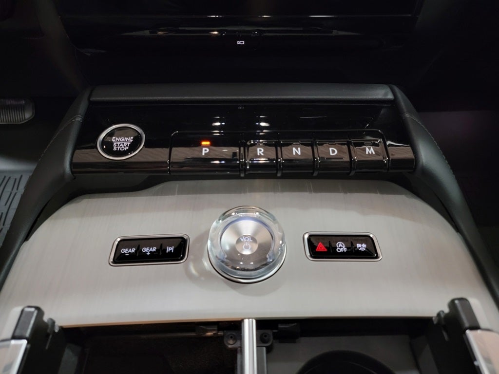 2025 Lincoln Navigator L Reserve