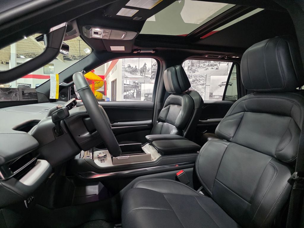 2026 Lincoln Navigator L Reserve