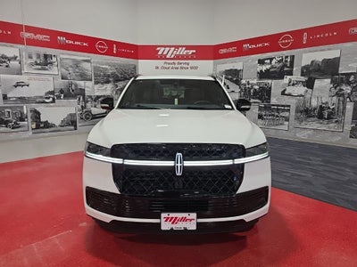 2027 Lincoln Navigator L Reserve