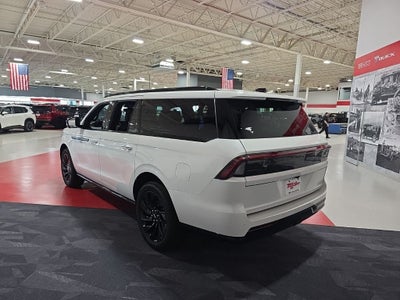 2027 Lincoln Navigator L Reserve