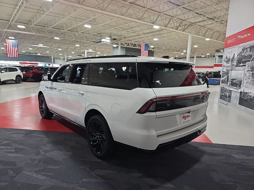 2027 Lincoln Navigator L Reserve