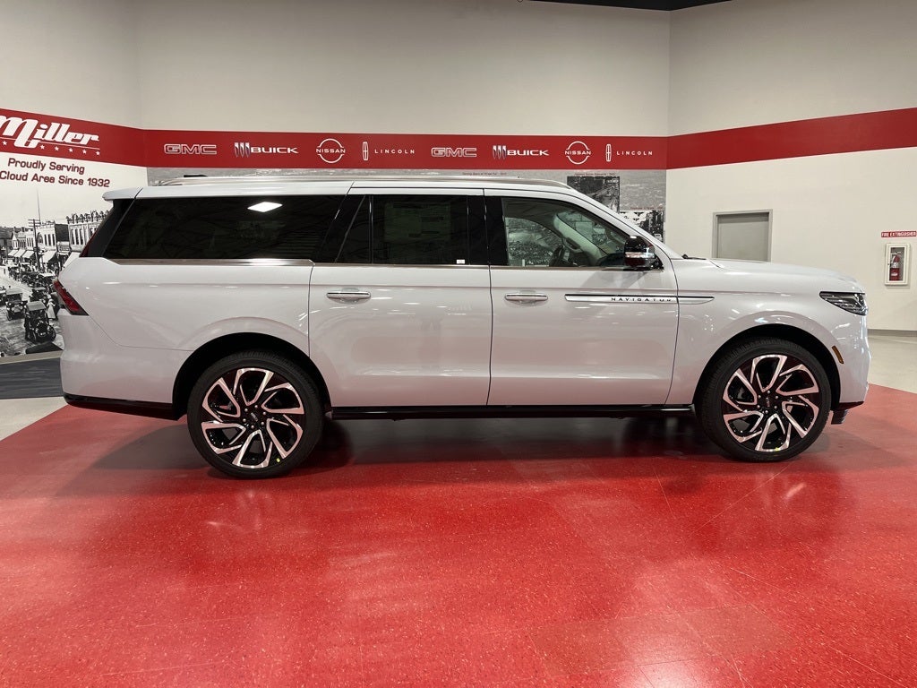 2026 Lincoln Navigator L Reserve