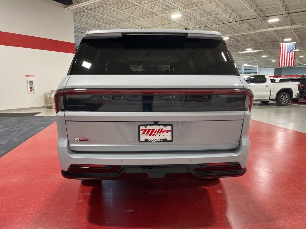 2026 Lincoln Navigator L Reserve