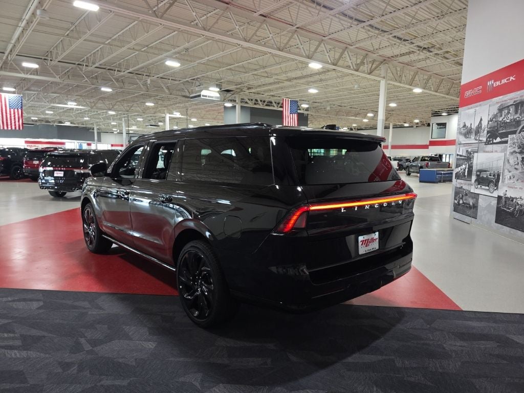 2027 Lincoln Navigator L Reserve