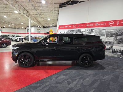 2027 Lincoln Navigator L Reserve