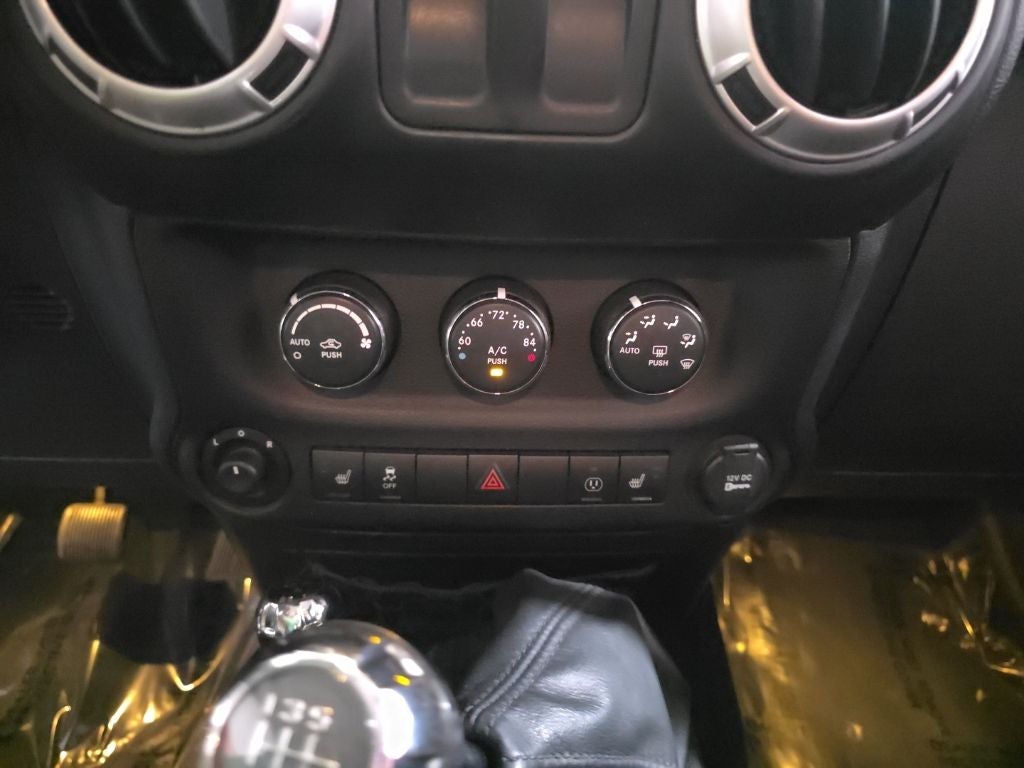 2013 Jeep Wrangler Sahara
